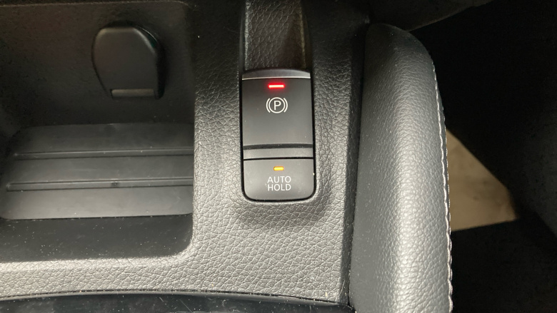 Nissan Qashqai 1.3 DiG-T Acenta Premium 5dr Petrol Hatchback